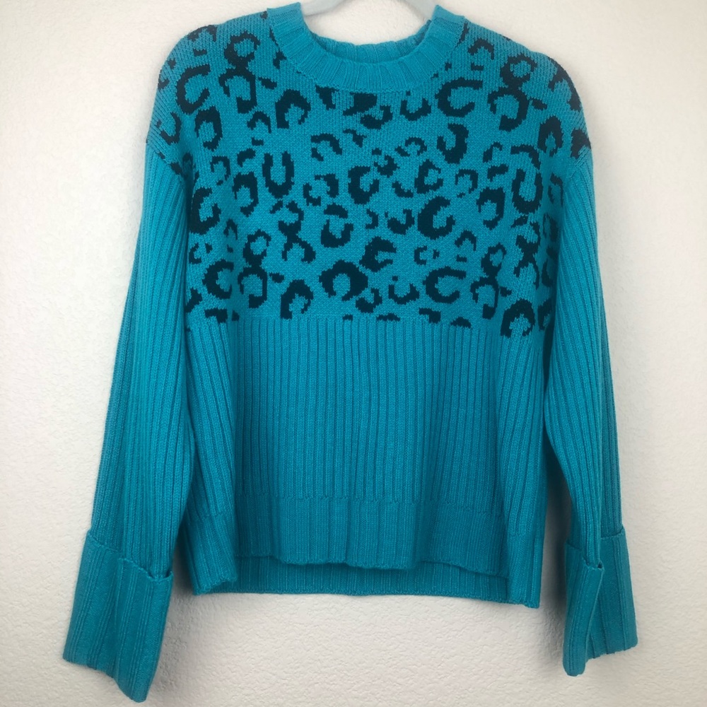 Nine West green leopard print ribbed sweater